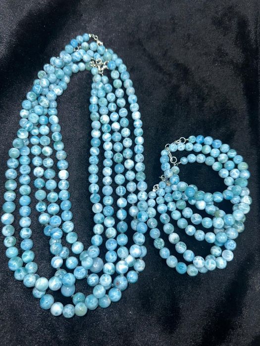 Collar multihilo de cuentas de Larimar con pulsera a juego